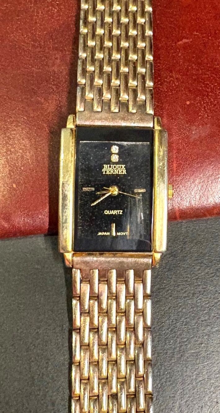 VTG Men's Bijoux Terner Watch, Gold Tone with Black Face